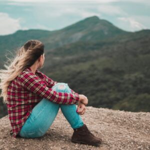 AAJ MEIN JEENA CHAHTI HOON – A POEM ON LIVING IN THE PRESENT